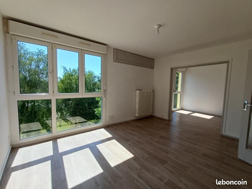 Appartement à louer, 82m², Lure