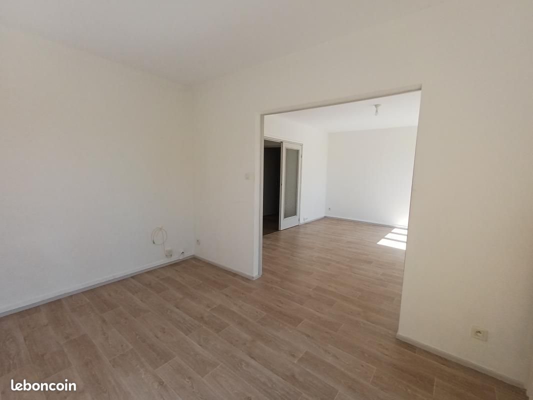 Appartement à louer, 82m², Lure
