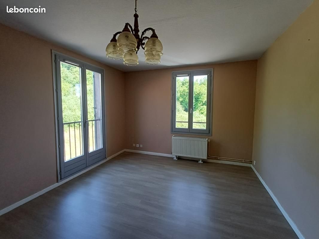 Appartement à louer, 79m², Saint-Loup-sur-Semouse
