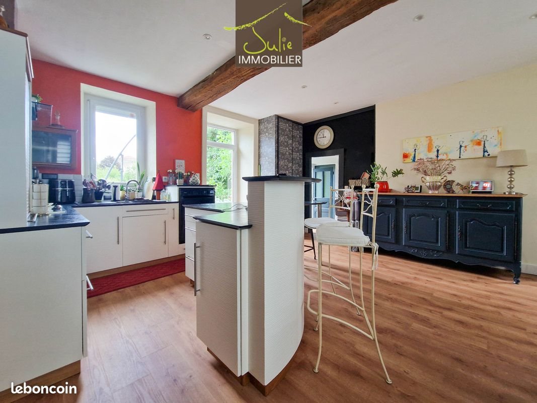 Maison à vendre, 205m², Bressuire
