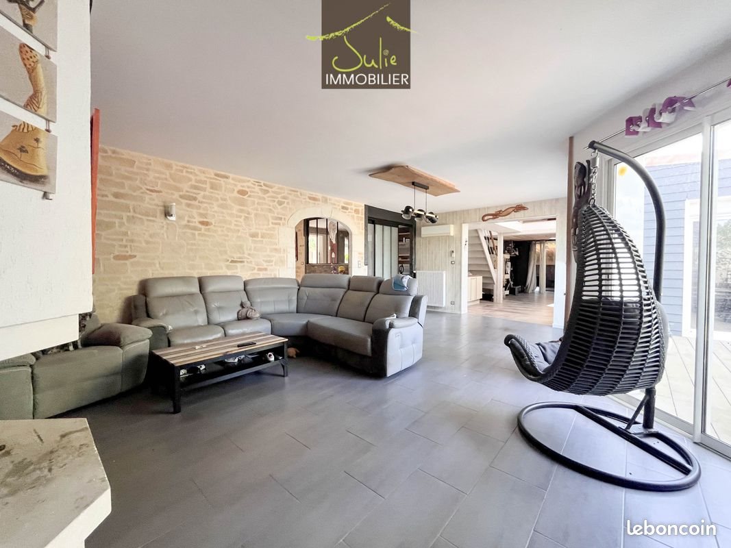 Maison à vendre, 220m², Bressuire