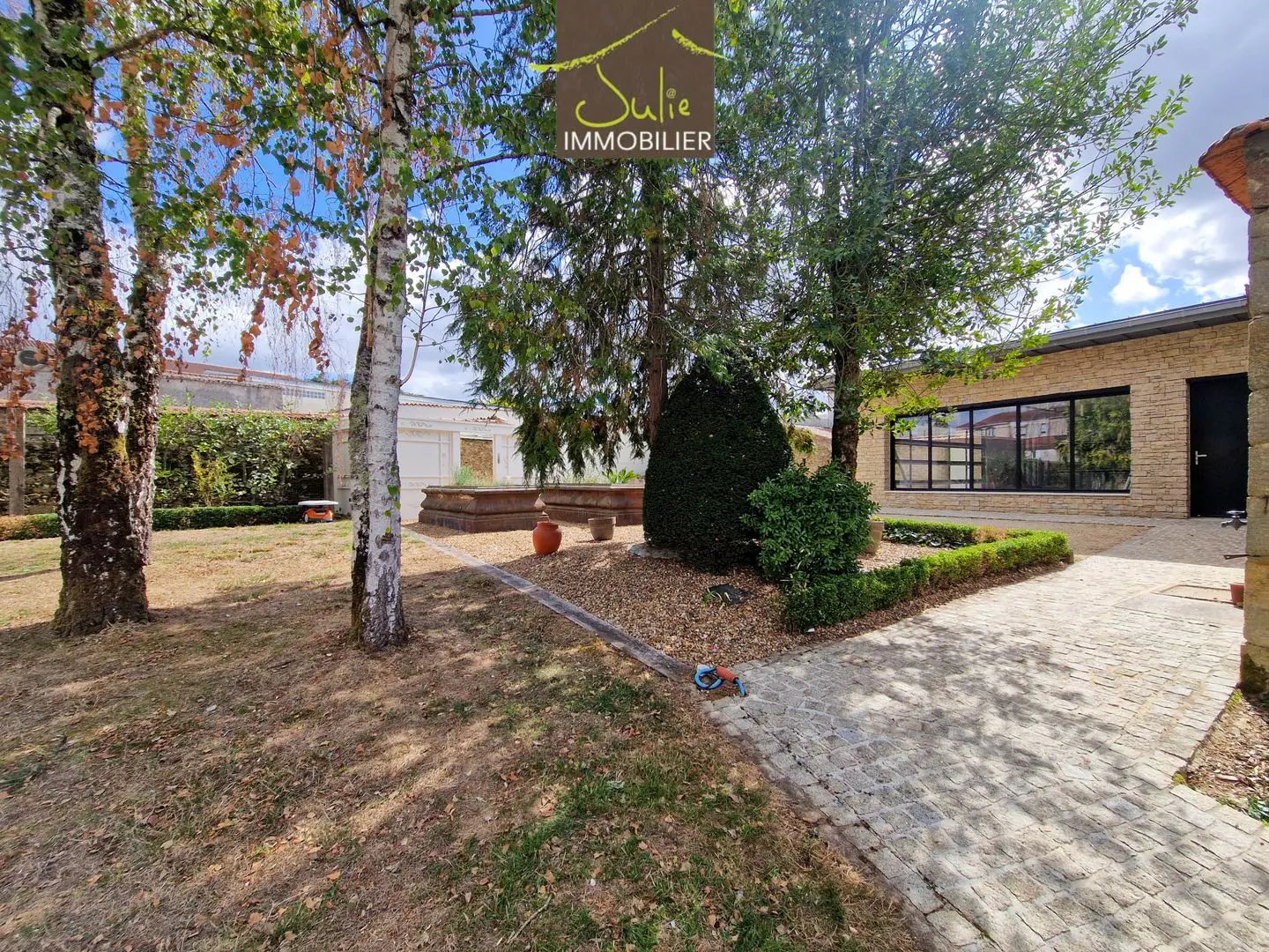 Maison à vendre, 304m², Bressuire