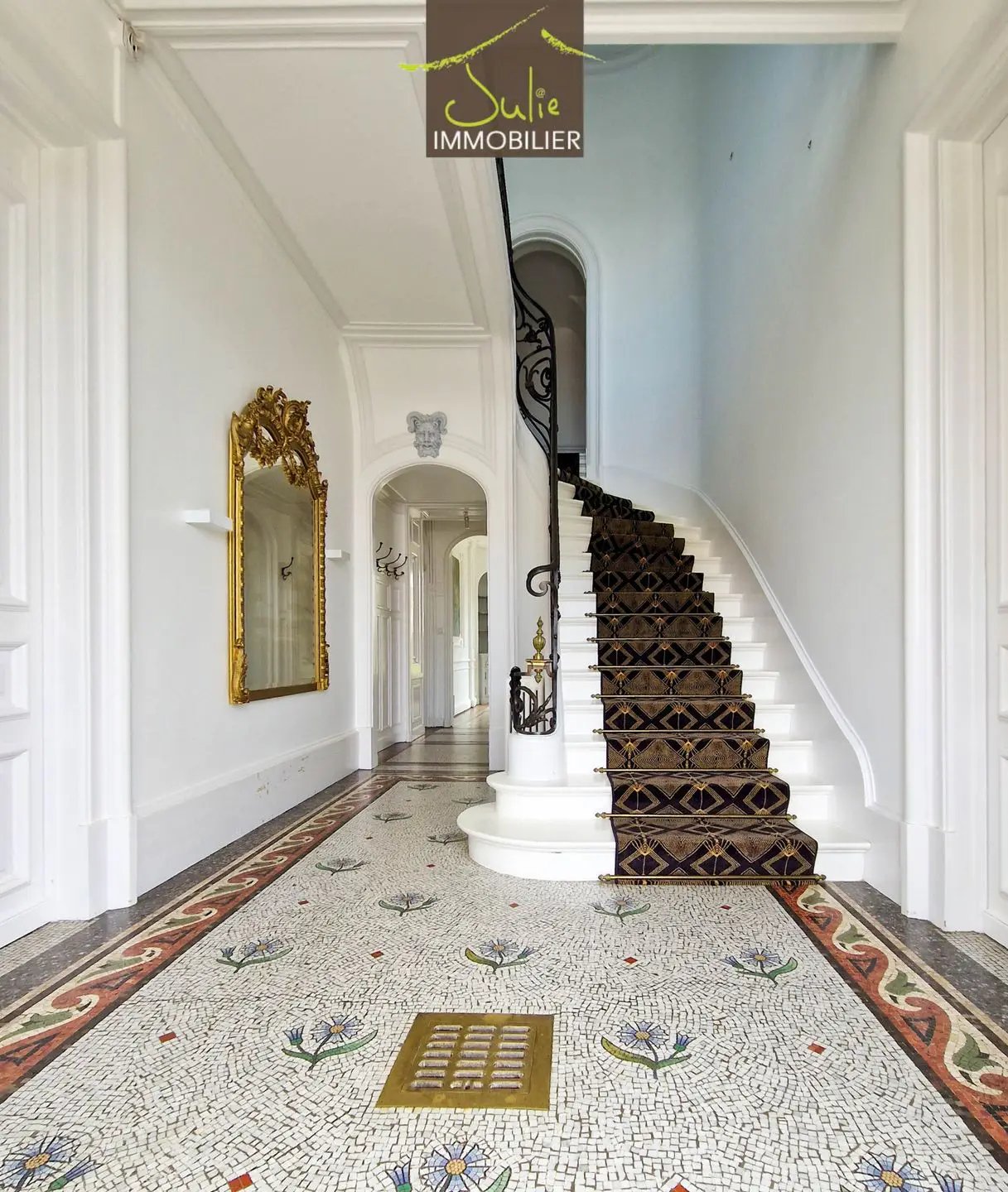 Maison à vendre, 304m², Bressuire