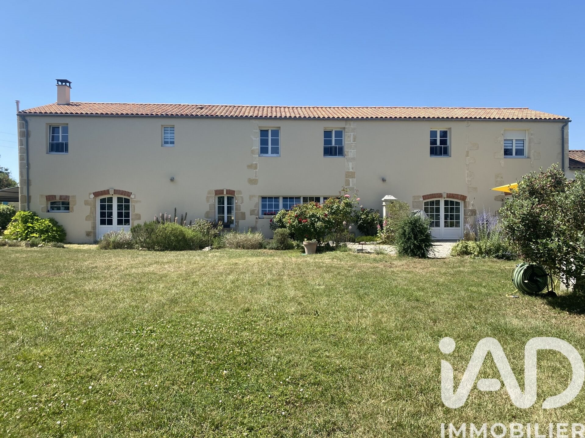 Maison à vendre, 235m², Saint-Pierre-La-Noue