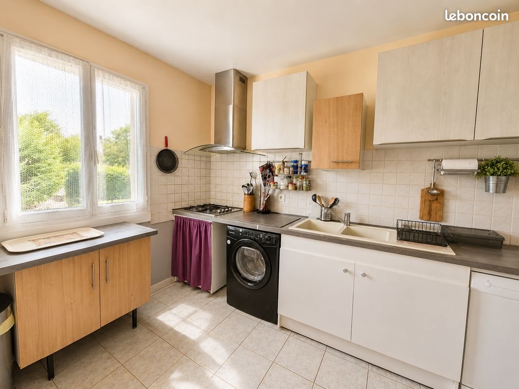 Maison à louer, 100m², Chasseneuil-sur-Bonnieure
