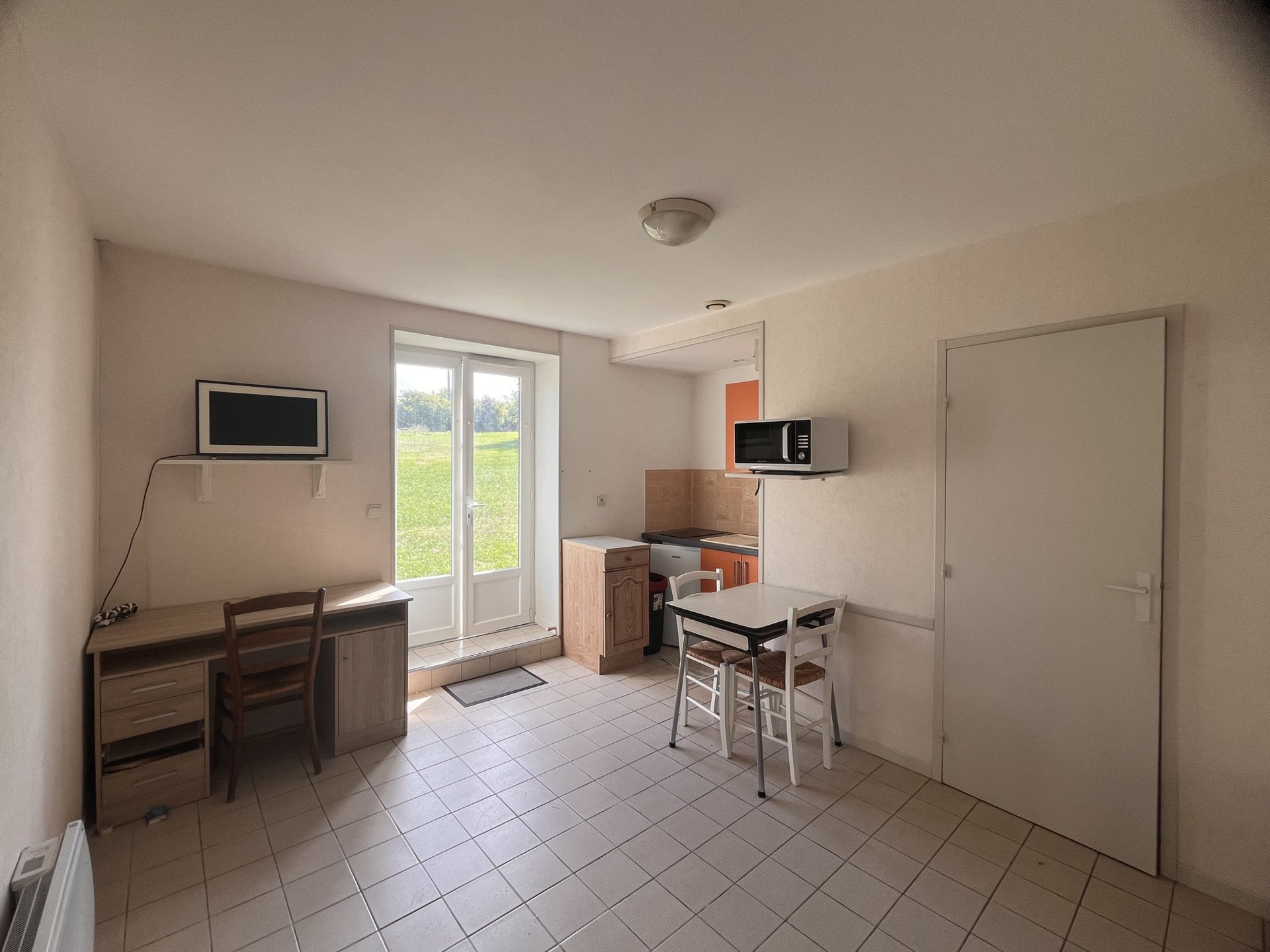 Appartement à louer, 1m², La Couronne