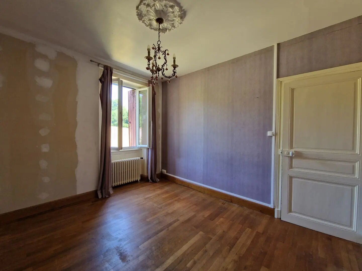 Maison à vendre, 180m², Chazelles