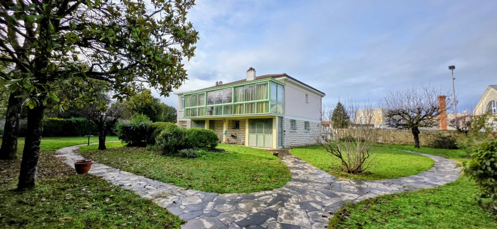 Maison à vendre, 8m², La Couronne