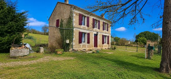 Maison à vendre, 7m², Chazelles
