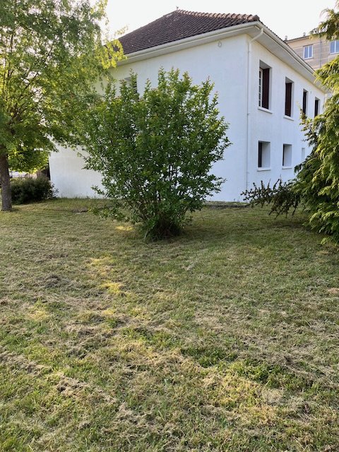 Maison à vendre, 113m², La Rochefoucauld-en-Angoumois