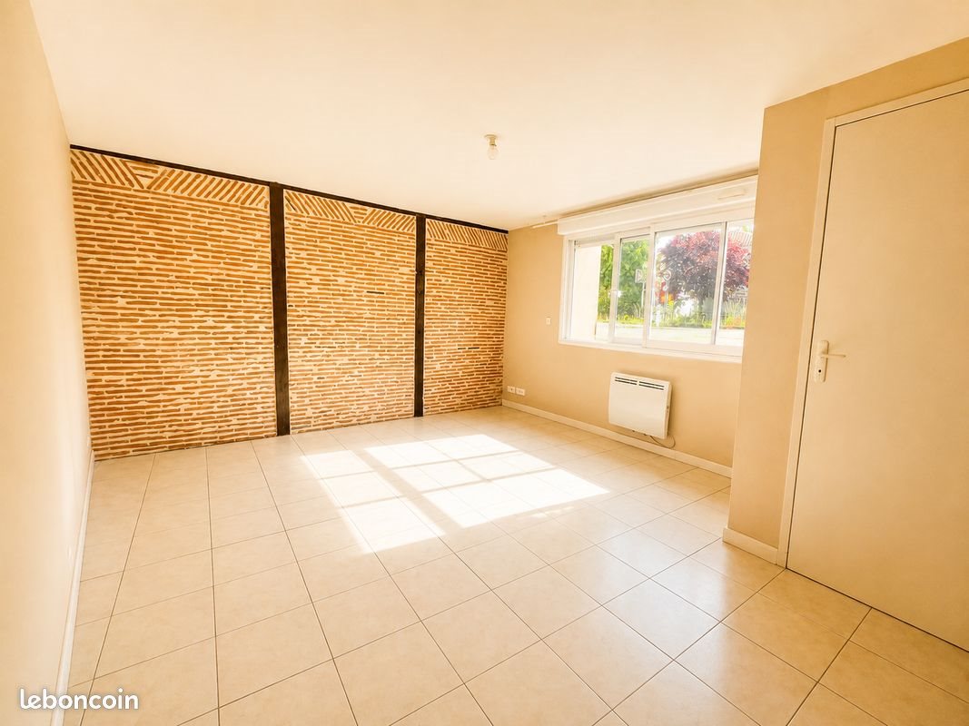 Maison à louer, 80m², Chabanais