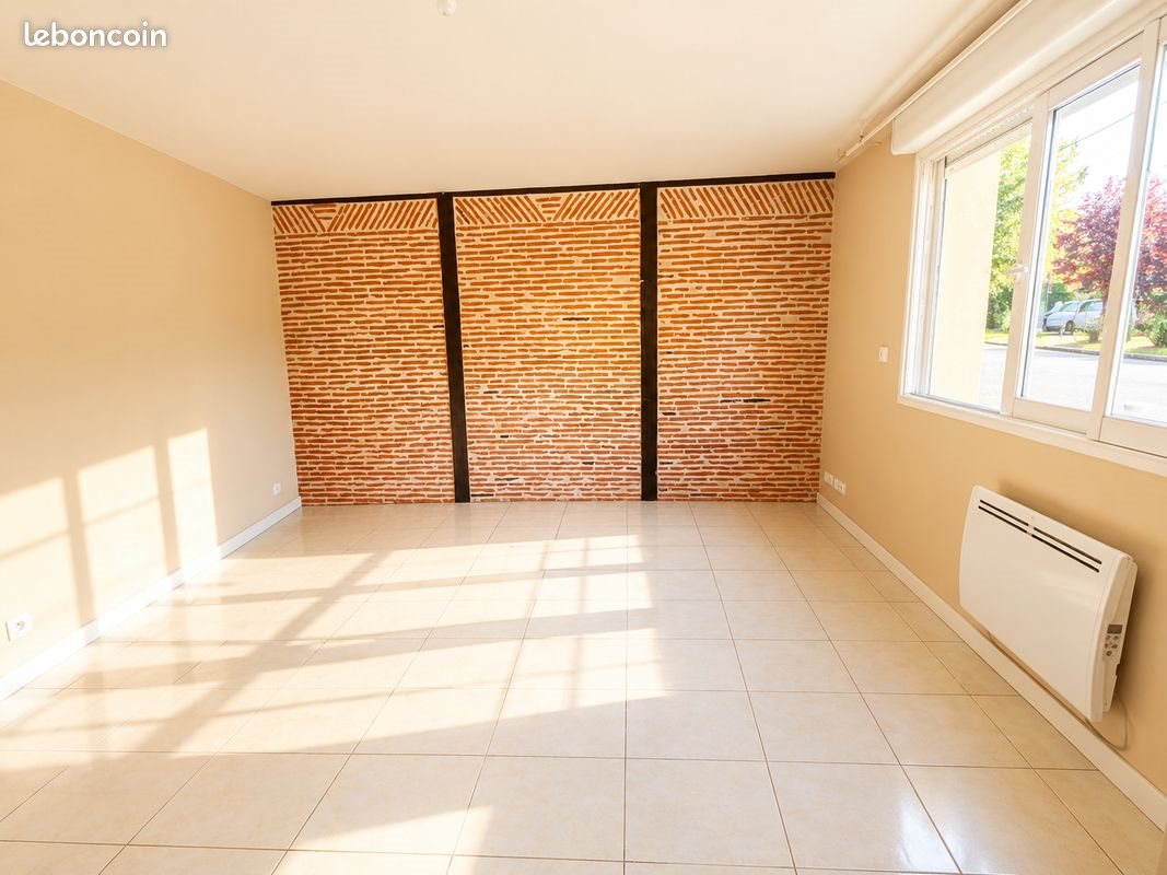 Maison à louer, 80m², Chabanais