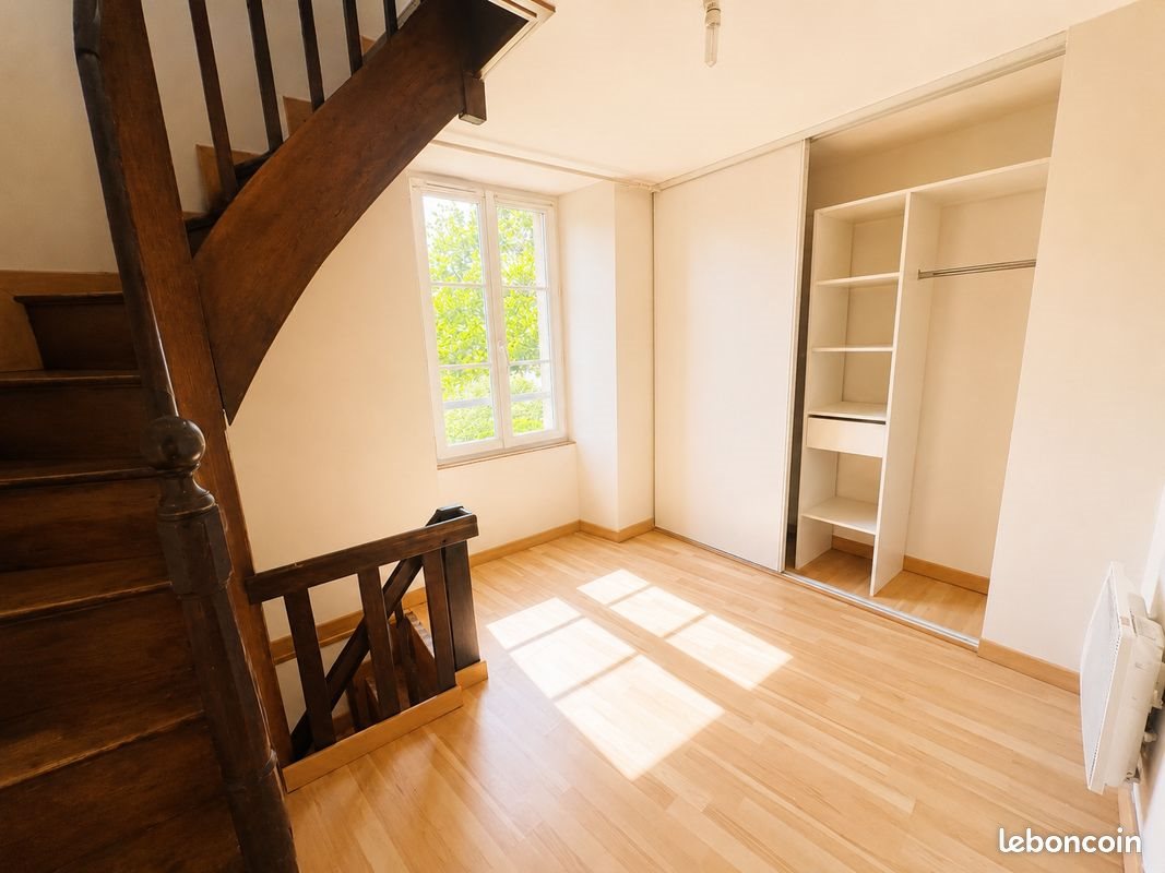 Maison à louer, 80m², Chabanais