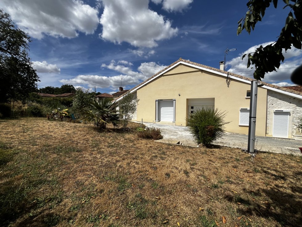 Maison à vendre, 6m², Chasseneuil-sur-Bonnieure