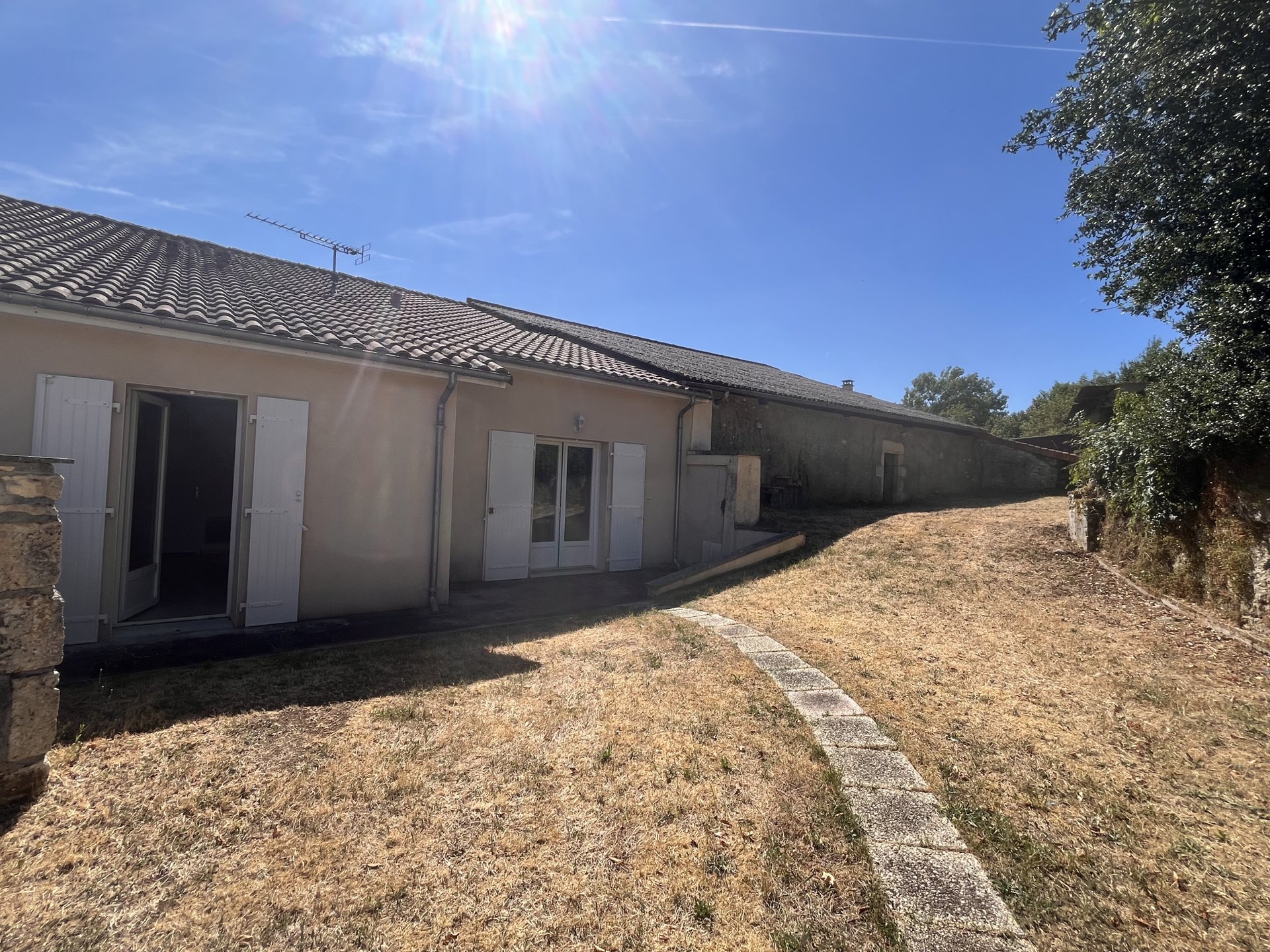 Maison à louer, 39m², Chazelles