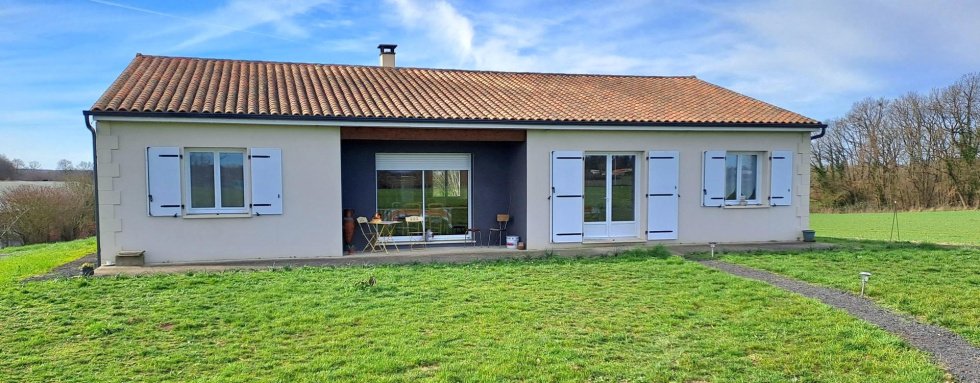 Maison à vendre, 5m², La Rochefoucauld-en-Angoumois