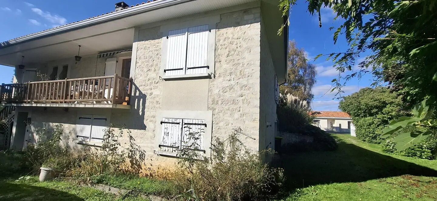 Maison à vendre, 130m², La Rochefoucauld-en-Angoumois