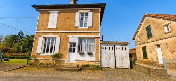 Maison à vendre, 4m², Montbron
