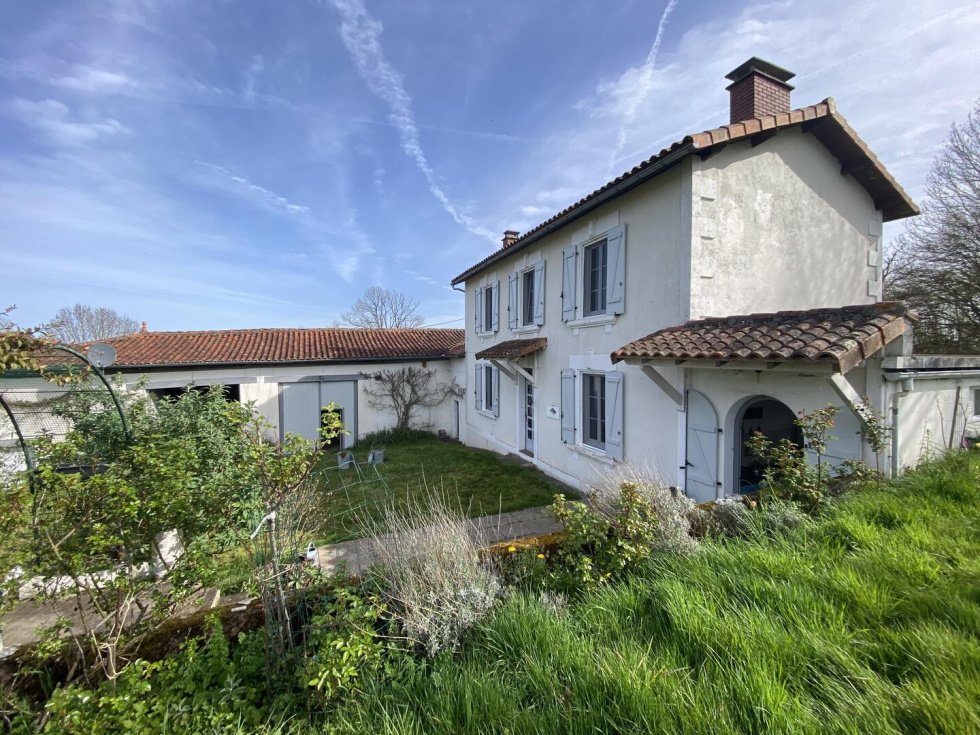 Maison à vendre, 3m², Terres-de-Haute-Charente
