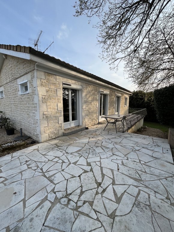 Maison à vendre, 4m², Feuillade
