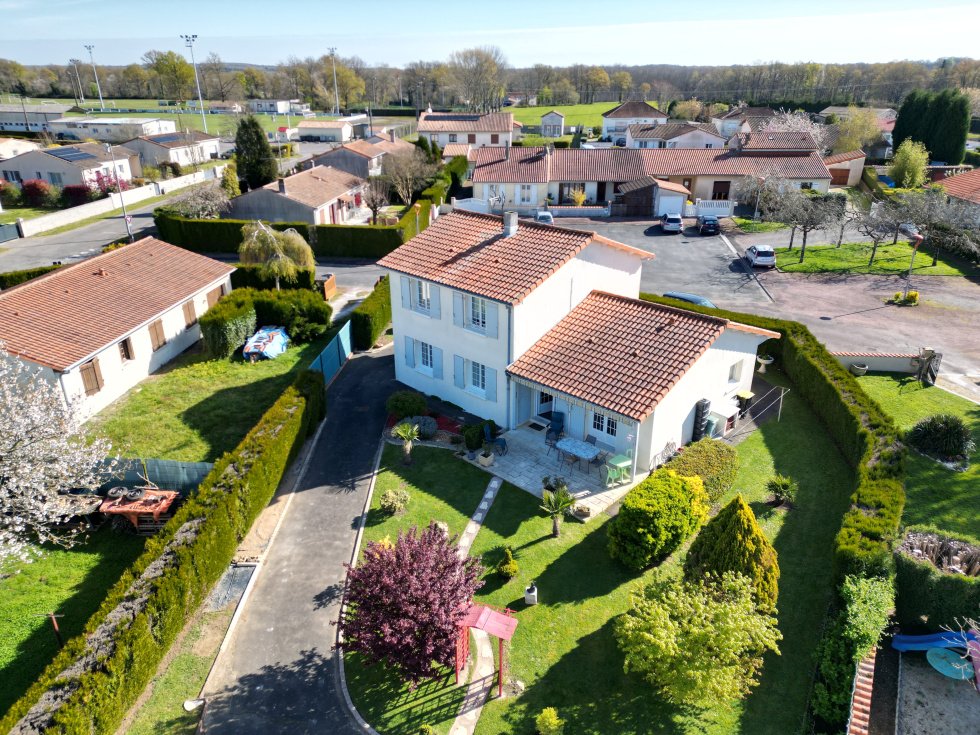 Maison à vendre, 7m², Terres-de-Haute-Charente