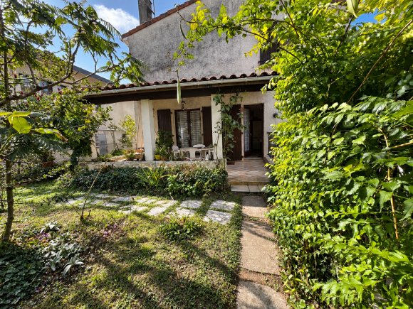 Maison à vendre, 10m², Chasseneuil-sur-Bonnieure
