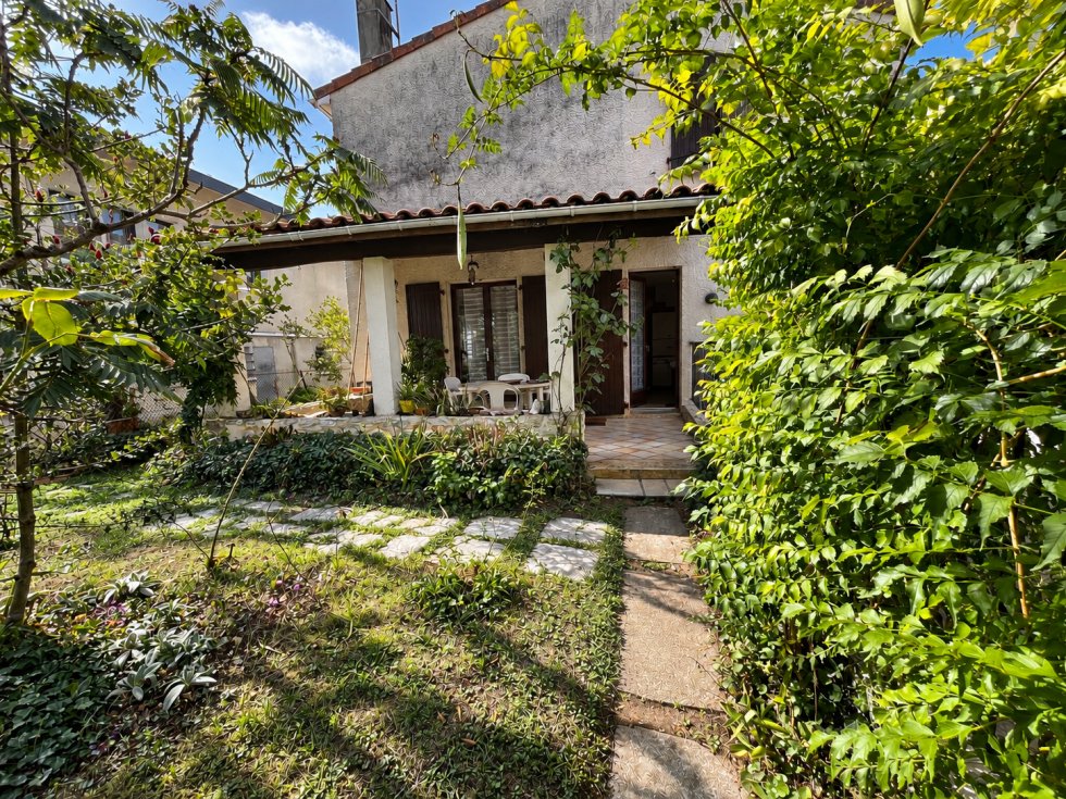 Maison à vendre, 10m², Chasseneuil-sur-Bonnieure