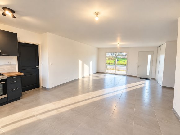 Maison à louer, 4m², Chasseneuil-sur-Bonnieure