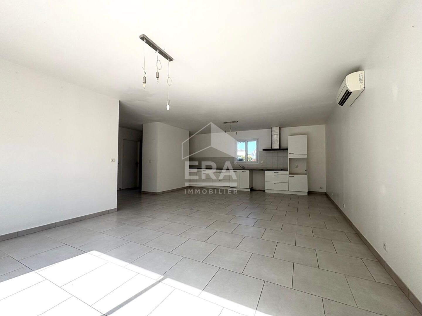 Maison à louer, 126m², Châteauneuf-sur-Charente