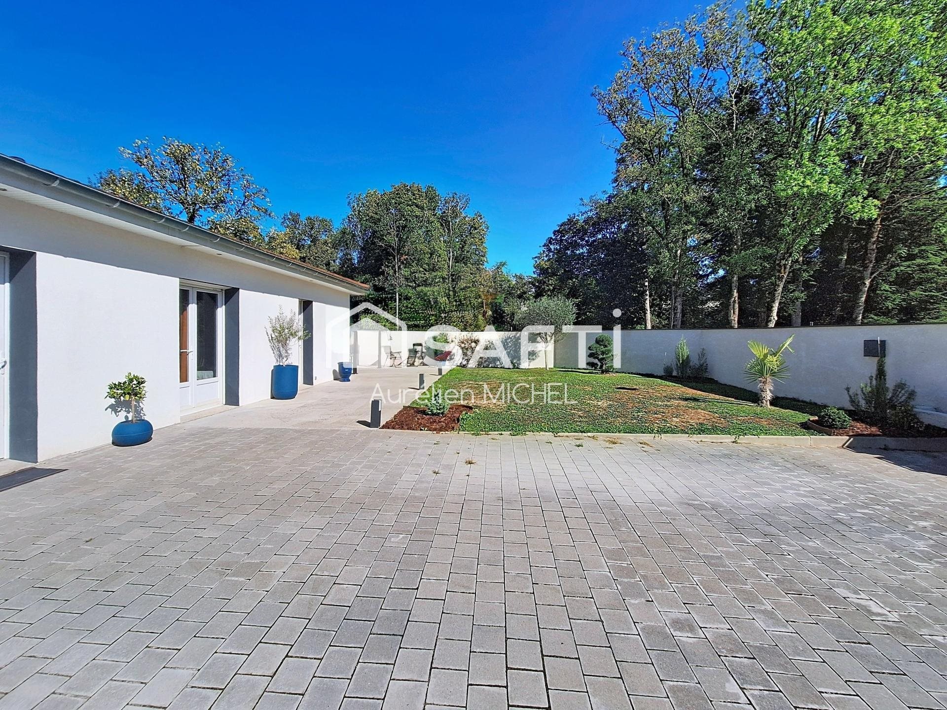 Maison à vendre, 106m², Villieu-Loyes-Mollon