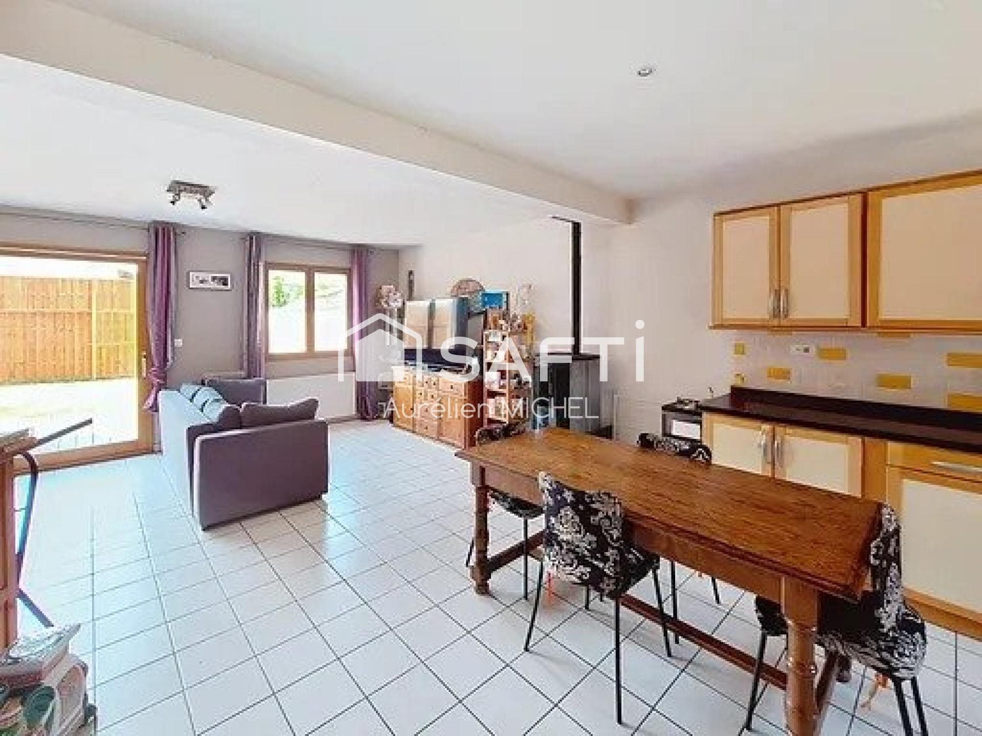 Maison à vendre, 92m², Villieu-Loyes-Mollon