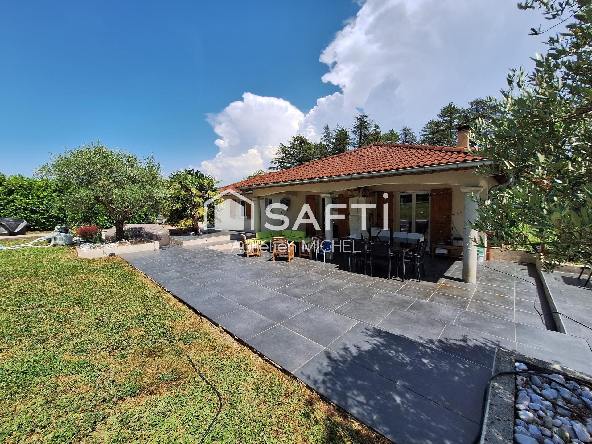 Maison à vendre, 141m², Villieu-Loyes-Mollon