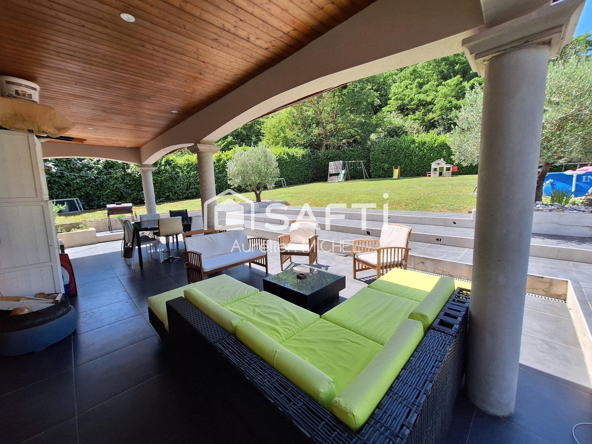 Maison à vendre, 141m², Villieu-Loyes-Mollon