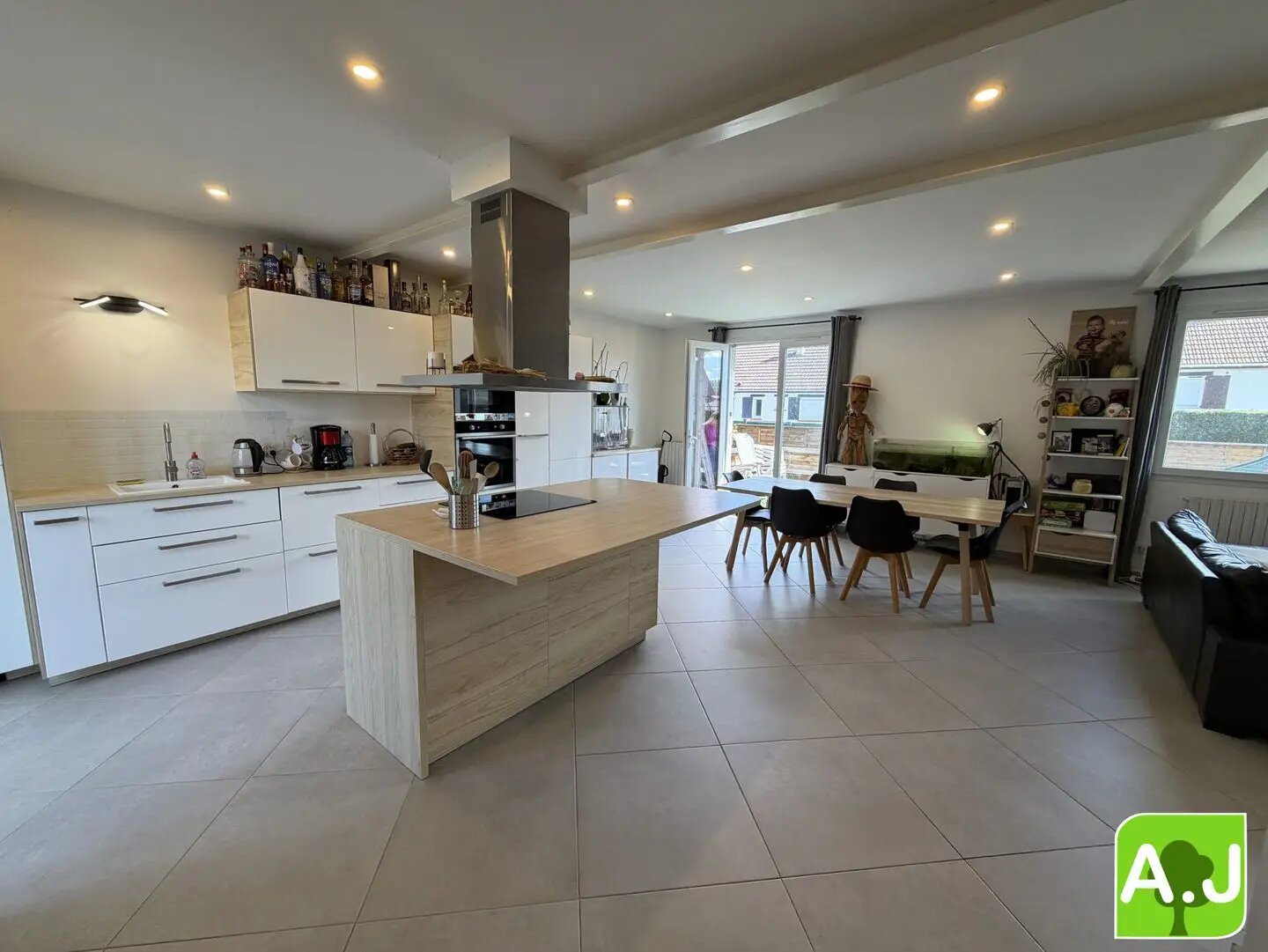 Maison à vendre, 121m², Anet