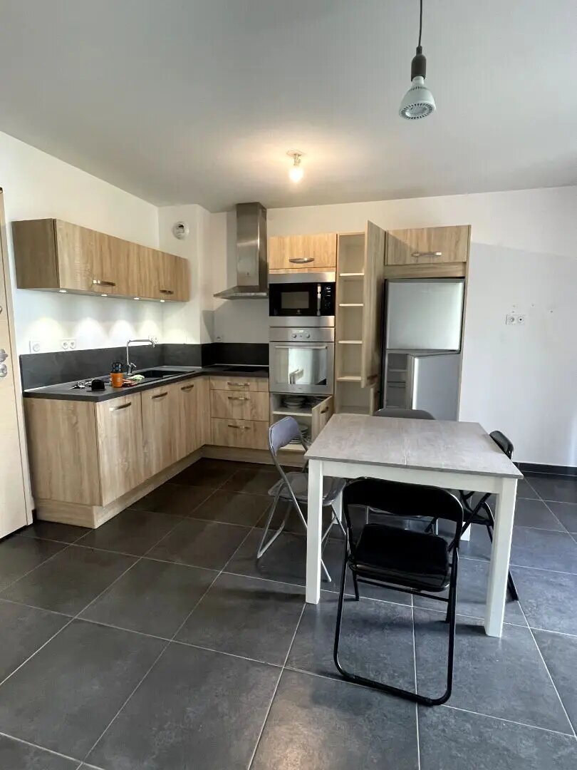 Appartement à louer, 40m², Brando