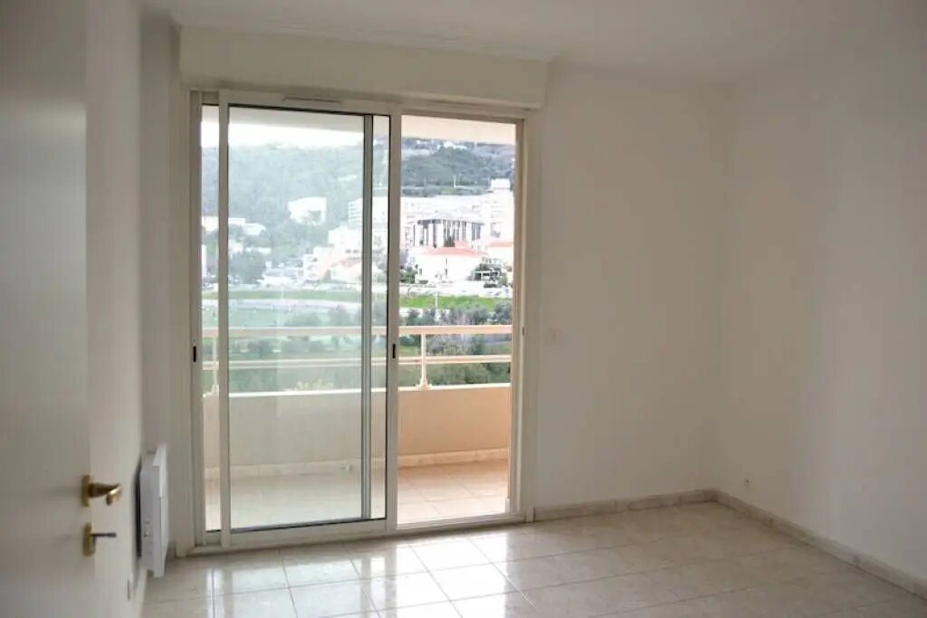 Appartement à louer, 80m², Bastia