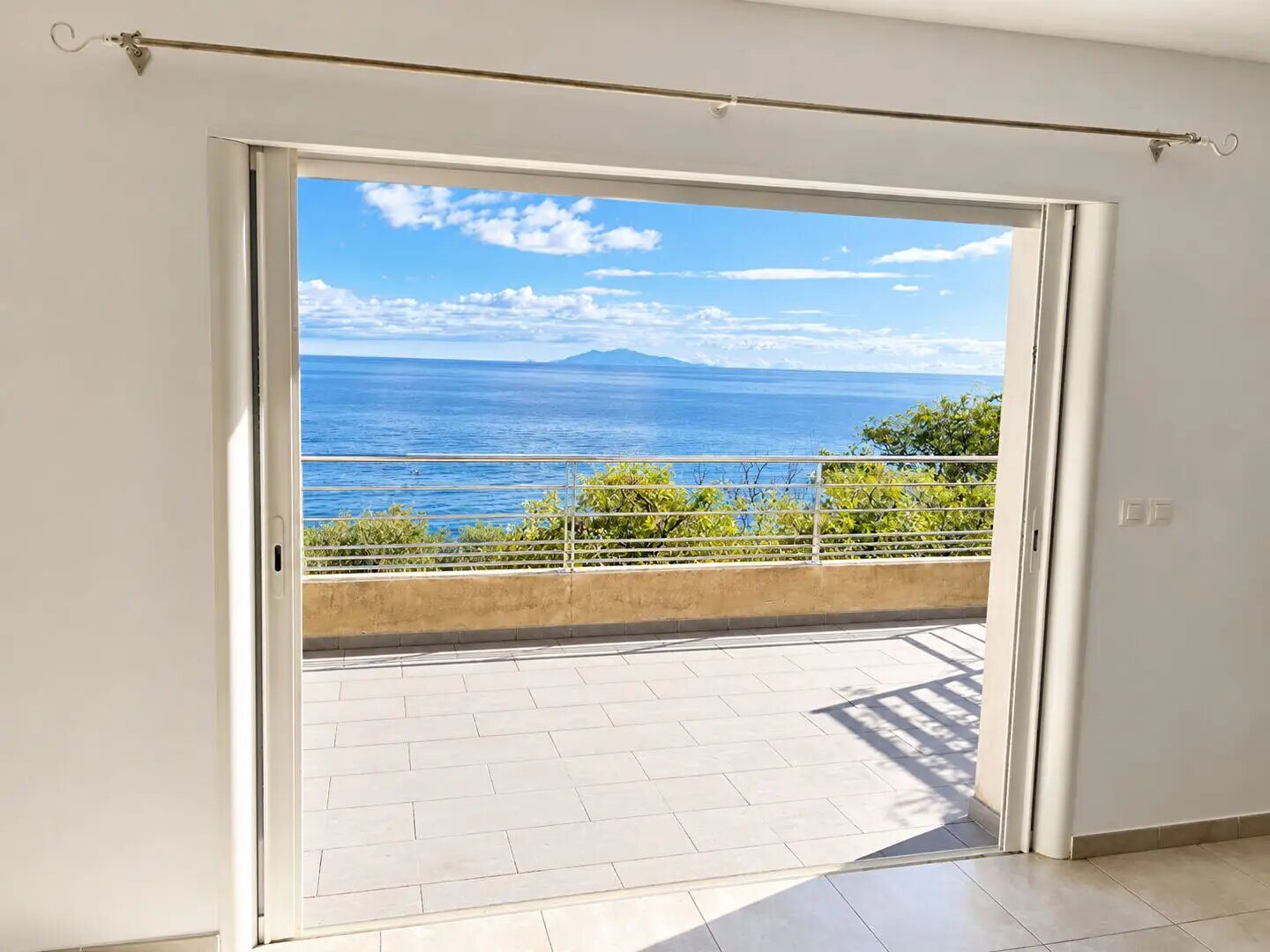Appartement à louer, 82m², San-Martino-di-Lota
