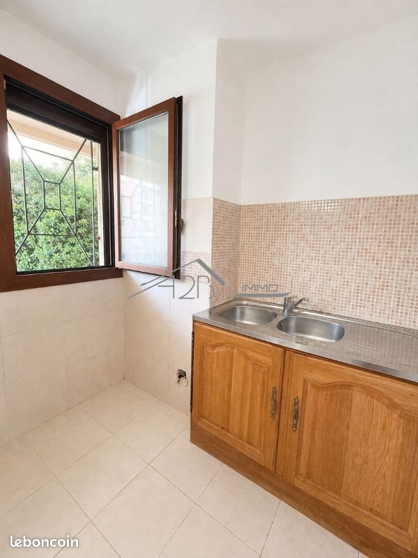 Appartement à louer, 22m², Bastia