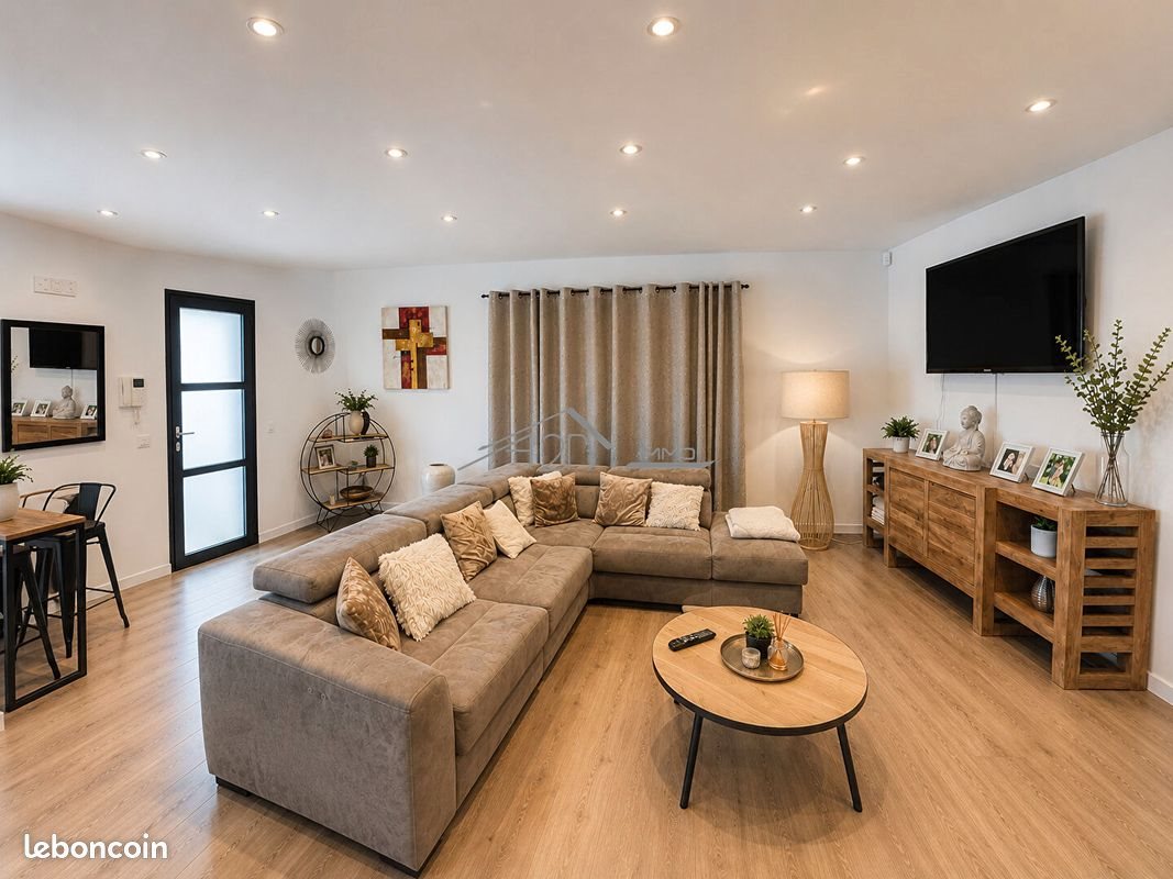 Appartement à louer, 130m², Biguglia