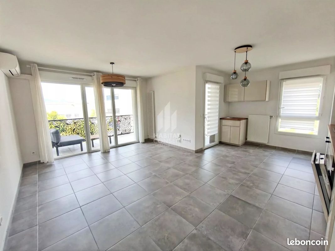 Appartement à louer, 62m², Domène