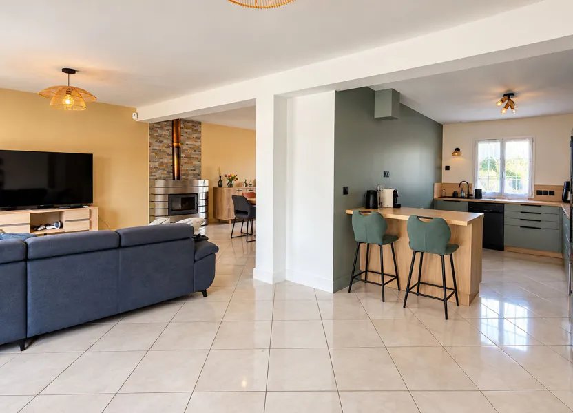 Maison à vendre, 137m², Bouzy-la-Forêt