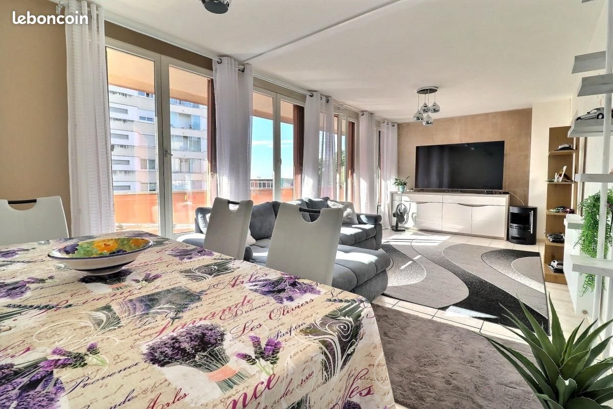 Appartement à vendre, 76m², Chenôve