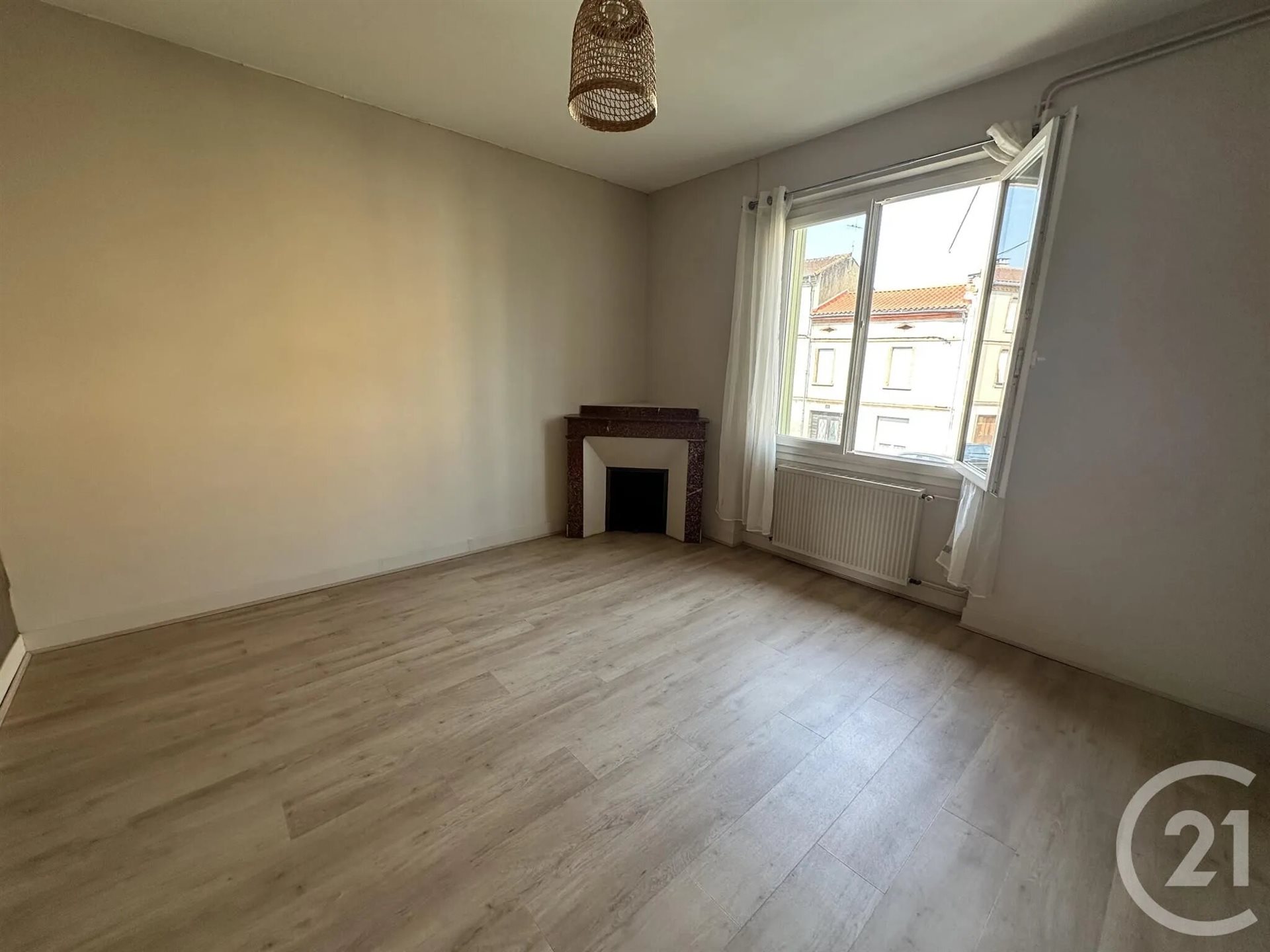 Appartement à louer, 83m², Albi