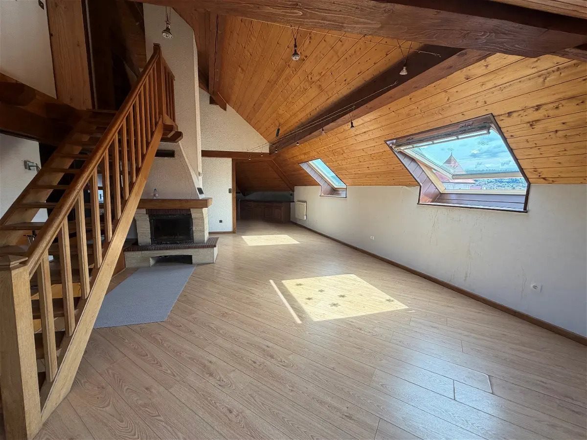 Appartement à louer, 76m², Pontarlier