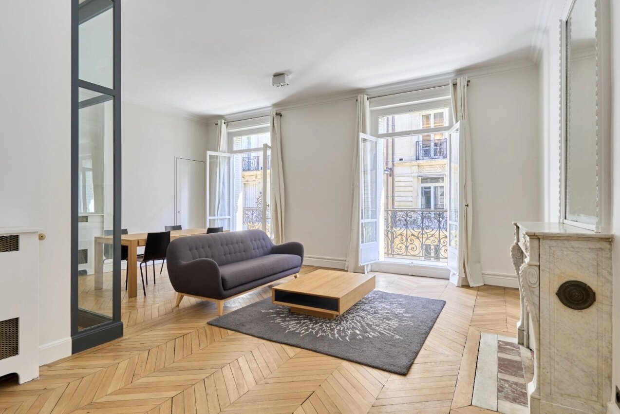 Appartement à louer, 74m², Paris 8ème