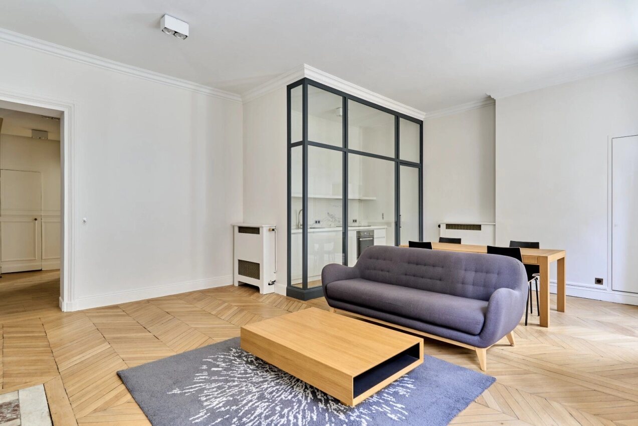 Appartement à louer, 74m², Paris 8ème