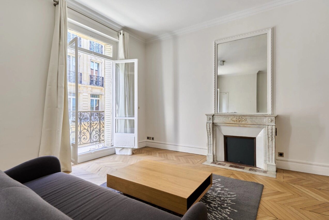 Appartement à louer, 74m², Paris 8ème