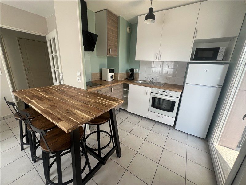 Appartement à louer, 41m², Saint-Priest
