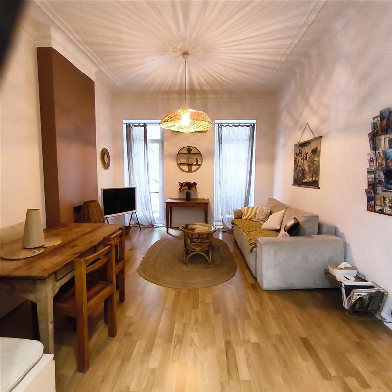 Appartement à louer, 49m², Marseille 7ème