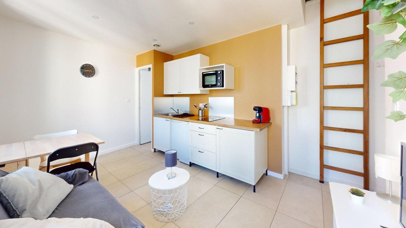Appartement à louer, 18m², Saint-Etienne